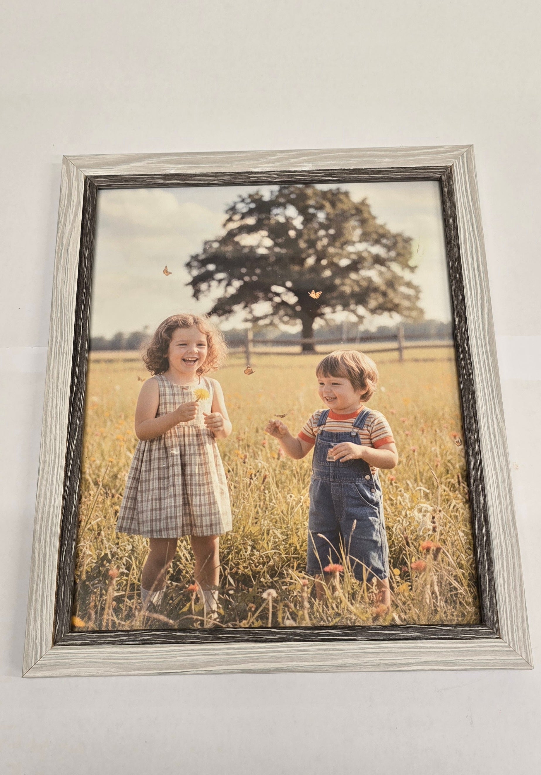 8x10 Frame and Photo Combo
